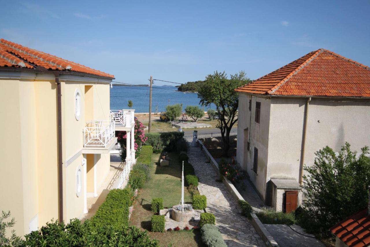 Rooms By The Sea Pasman - 8223 المظهر الخارجي الصورة