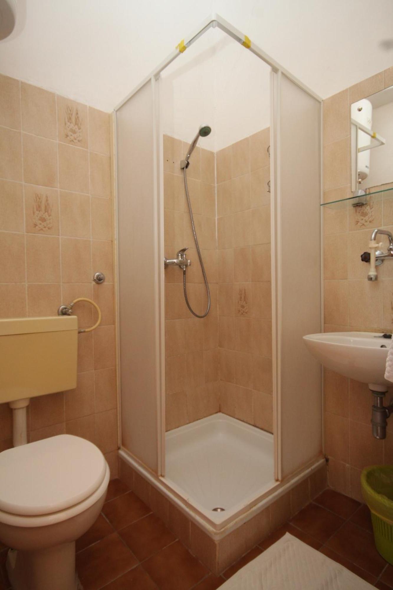 Rooms By The Sea Pasman - 8223 الغرفة الصورة