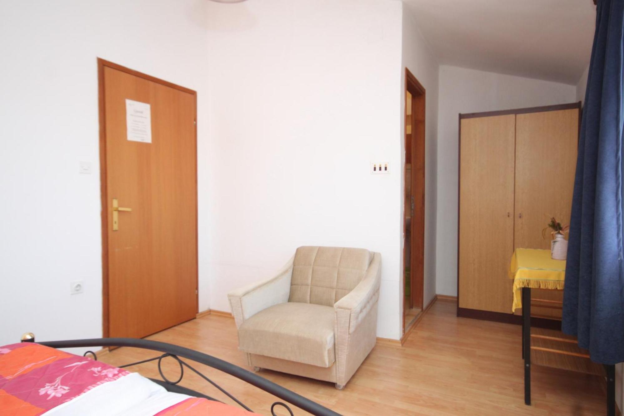 Rooms By The Sea Pasman - 8223 الغرفة الصورة